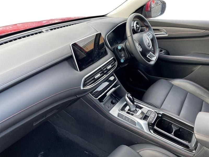 Used MG HS SE 160 HP (117 kW) 2024 Red SUV