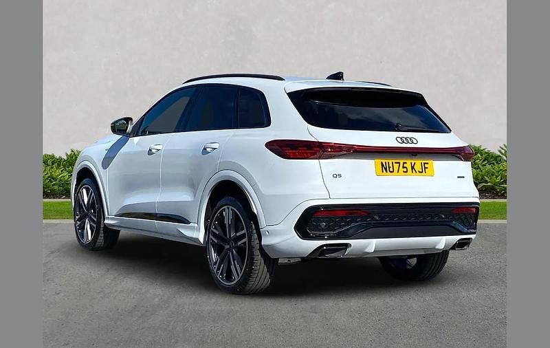 Used Audi Q5 Advanced 268 HP (197 kW) 2025 White SUV