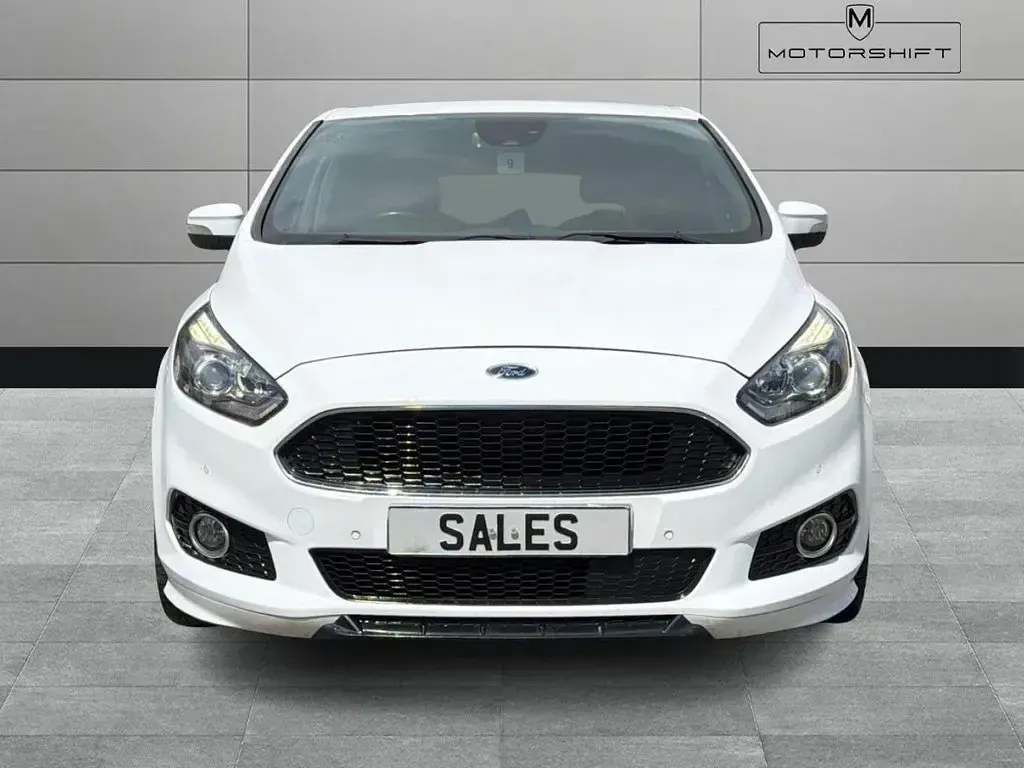 Used Ford S-MAX ST-Line 190 HP (139 kW) 2019 White MPV