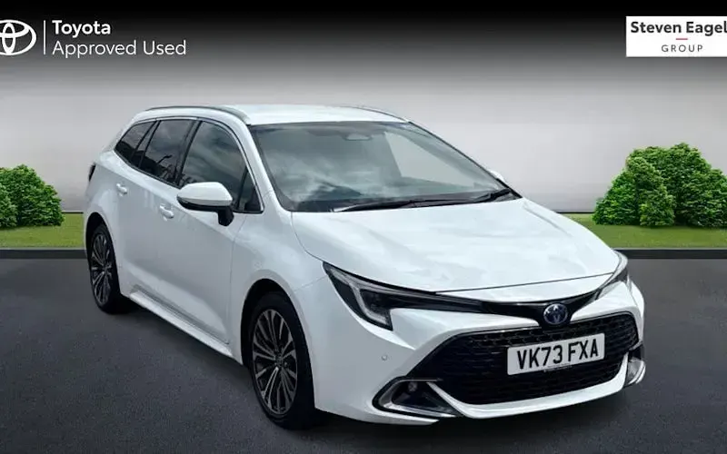 Used Toyota Corolla Design 140 HP (102 kW) 2023 Estate