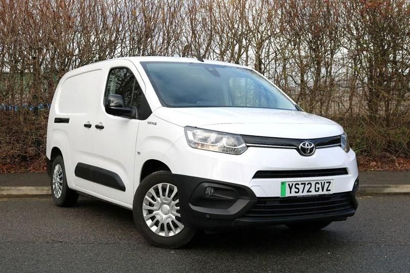 Used Toyota Proace 2022 White MPV