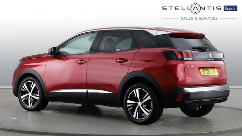 Used Peugeot 3008 Allure 129 HP (94 kW) 2018 Red SUV