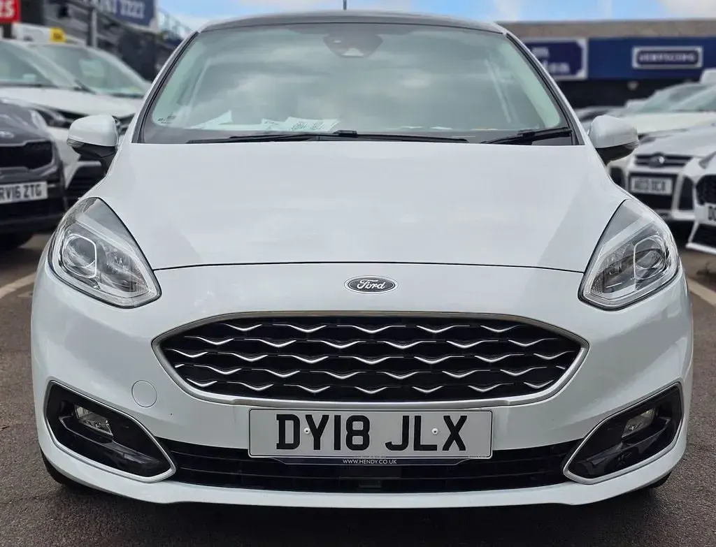Second-hand Ford Fiesta Vignale 140 CP (102 kW) 2018 Alb Hatchback