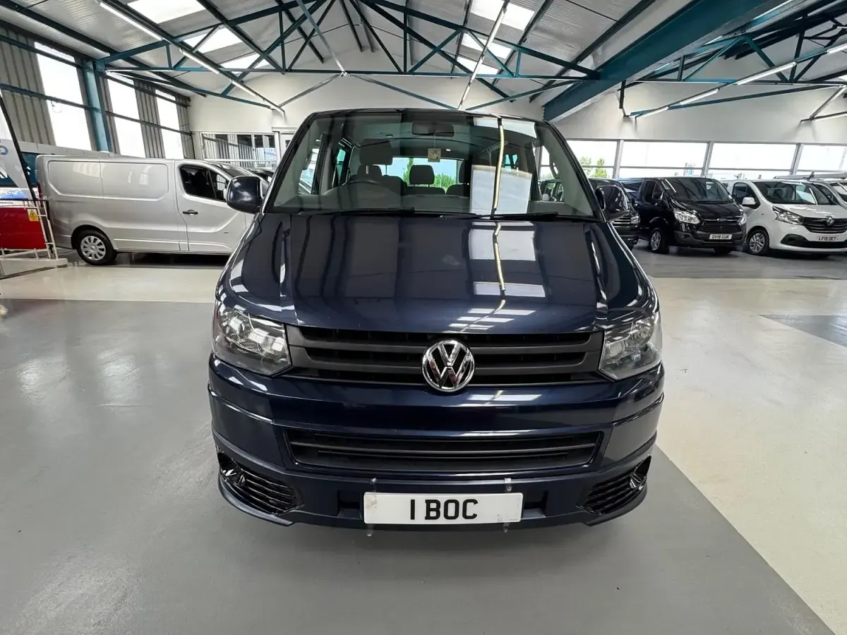 Used VW T5 Highline 180 HP (132 kW) 2014 Blue Van