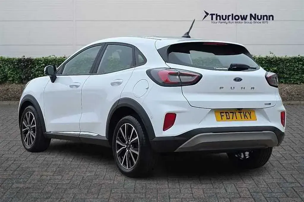 Used Ford Puma Titanium 125 HP (91 kW) 2022 White SUV