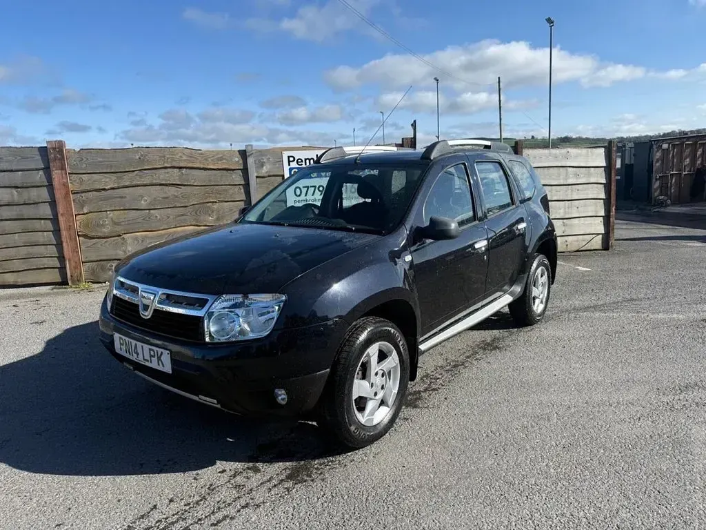 Used Dacia Duster Lauréate 110 HP (80 kW) 2014 Blue SUV