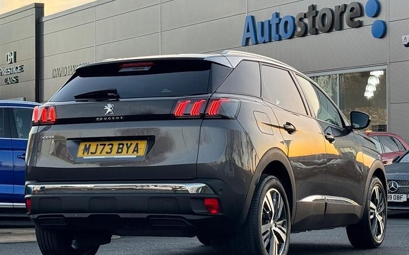 Used Peugeot 3008 Allure+ 131 HP (96 kW) 2023 SUV