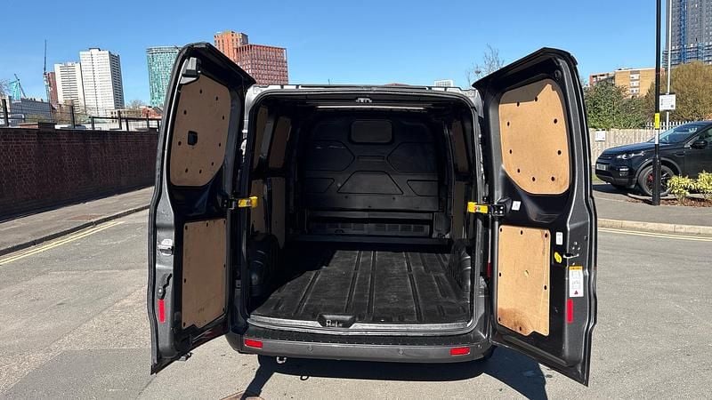 Used Ford Transit Custom Limited 170 HP (125 kW) 2023 Van