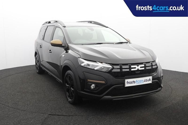 Black Used 2023 Dacia Jogger Extreme MPV | £18,995 (Fair price) - Image 1/4
