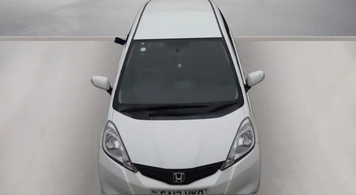 Used Honda Jazz ES 2013 White Hatchback