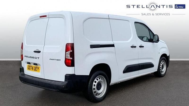 Used Peugeot Partner 101 HP (74 kW) 2025 White MPV