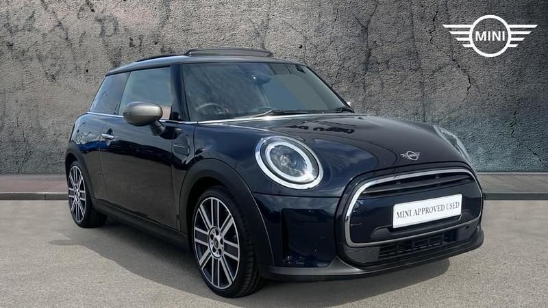 Black Used 2022 Mini Cooper Exclusive Hatchback | £18,490 (A bit pricey) - Image 1/4