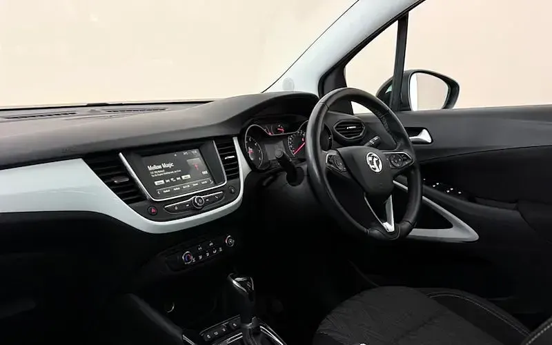 Used Vauxhall Crossland X 131 HP (96 kW) 2020 Blue SUV