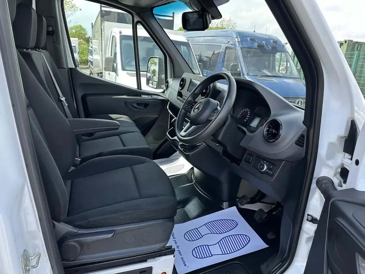 Used Mercedes Sprinter 150 HP (110 kW) 2022 White Van