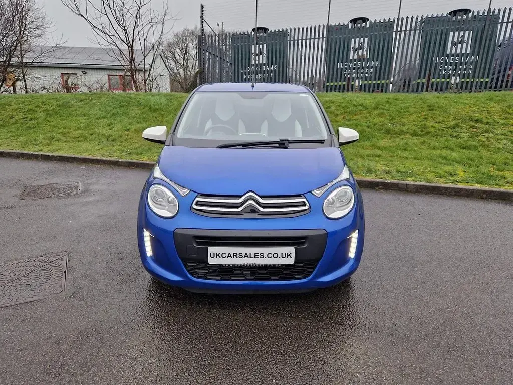Used Citroën C1 71 HP (52 kW) 2019 Blue Hatchback