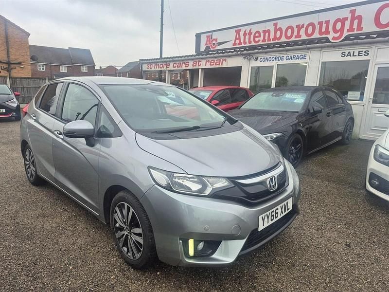 Used Honda Jazz EX 102 HP (75 kW) 2016 Silver Hatchback