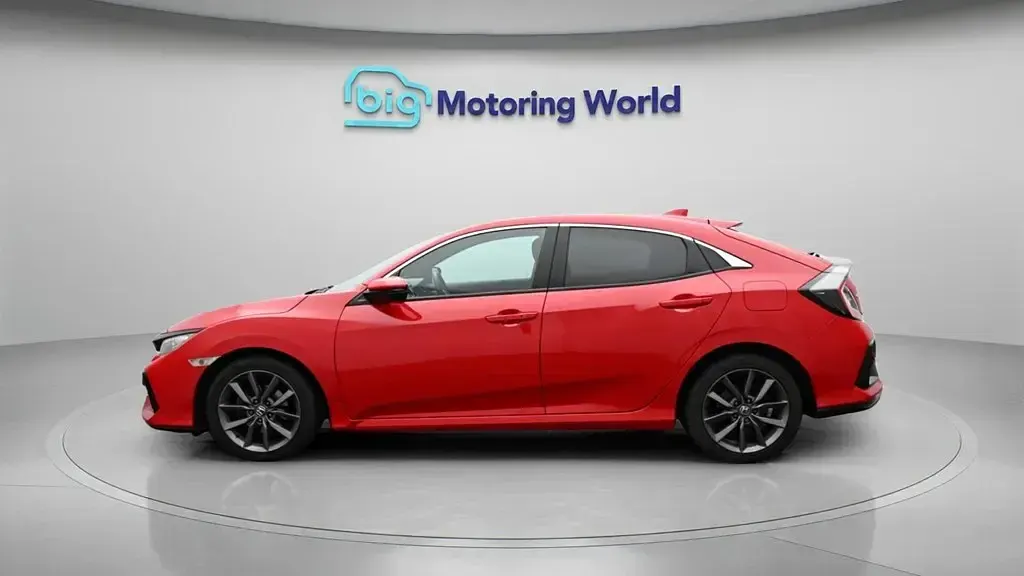 Używany Honda Civic EX 126 KM (92 kW) 2021 Czerwony Hatchback