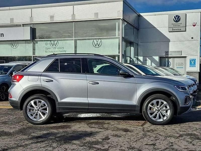 New VW T-Roc Match 115 HP (84 kW) 2025 Silver SUV