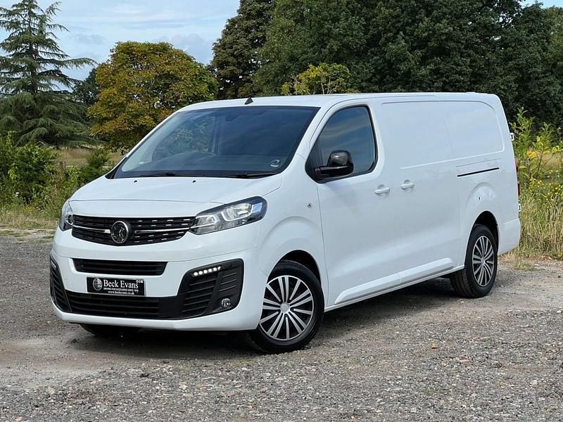 White Used 2023 Vauxhall Vivaro S Van | £14,999 (Good price) - Image 1/3