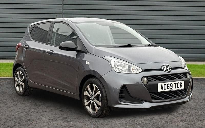 Used Hyundai i10 67 HP (49 kW) 2020 Hatchback