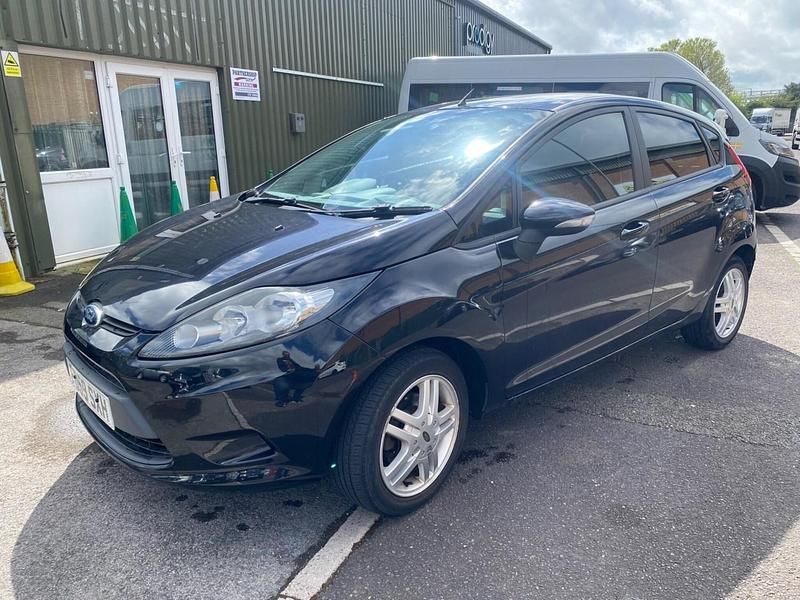 Used Ford Fiesta 70 HP (51 kW) 2010 Black Hatchback