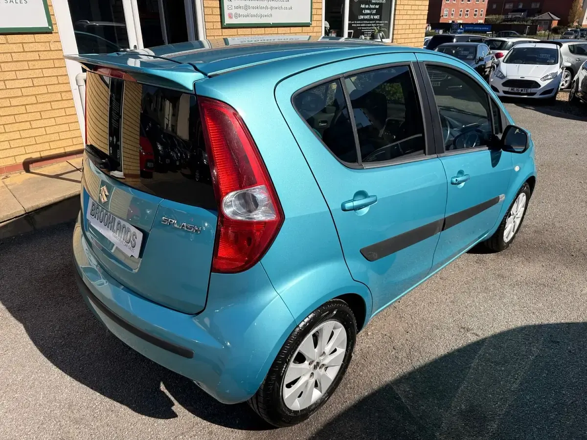 Used Suzuki Splash GLS 83 HP (61 kW) 2009 Lagoon turquoise Hatchback