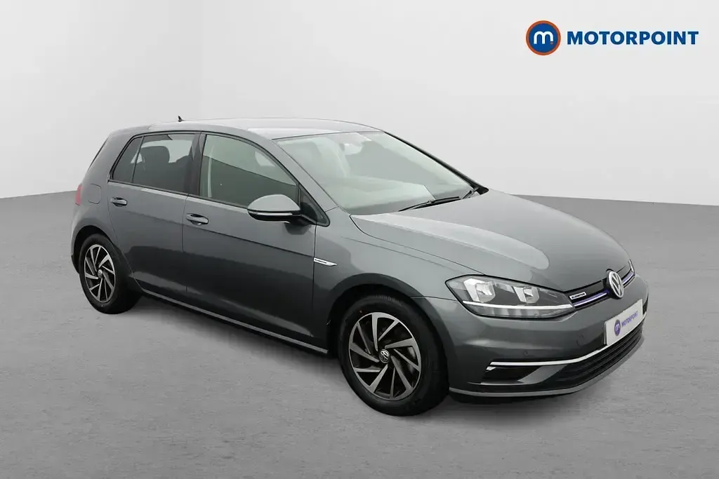 Used VW Golf VII Match 131 HP (96 kW) 2019 Hatchback
