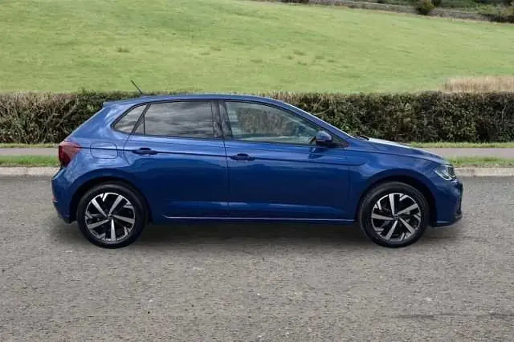 Used VW Polo Match 95 HP (69 kW) 2025 Blue Hatchback