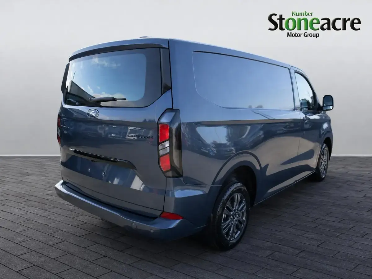 New Ford Transit Custom Limited 136 HP (100 kW) 2026 Blue Van