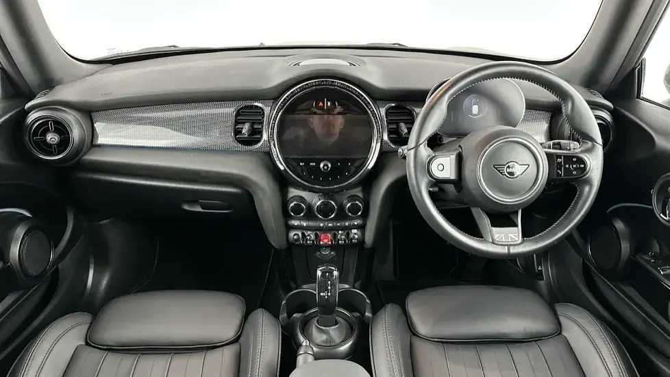 Used Mini Cooper Exclusive 134 HP (98 kW) 2023 Black Hatchback