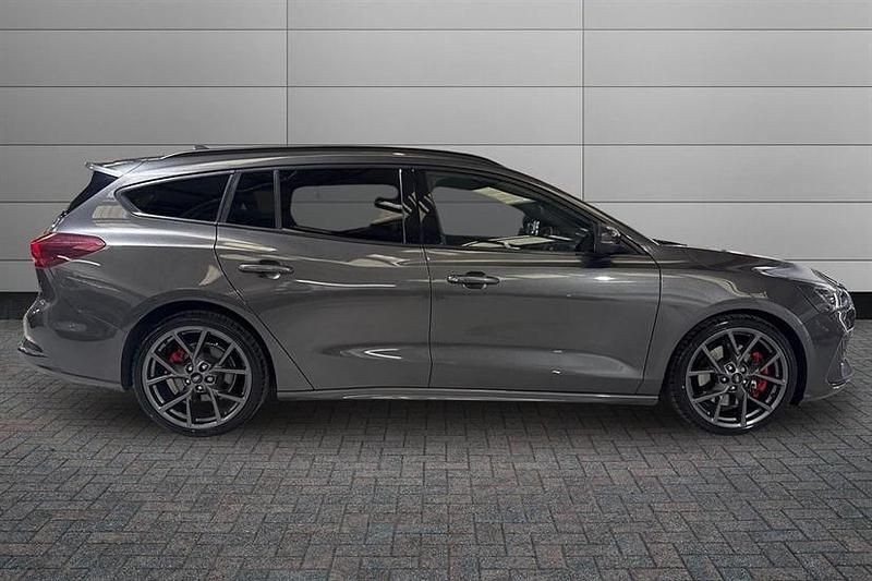 Usado Ford Focus ST 280 HP (205 kW) 2023 Magnetic Carrinha