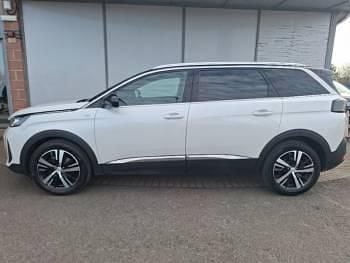 Used Peugeot 5008 GTi 131 HP (96 kW) 2023 White SUV