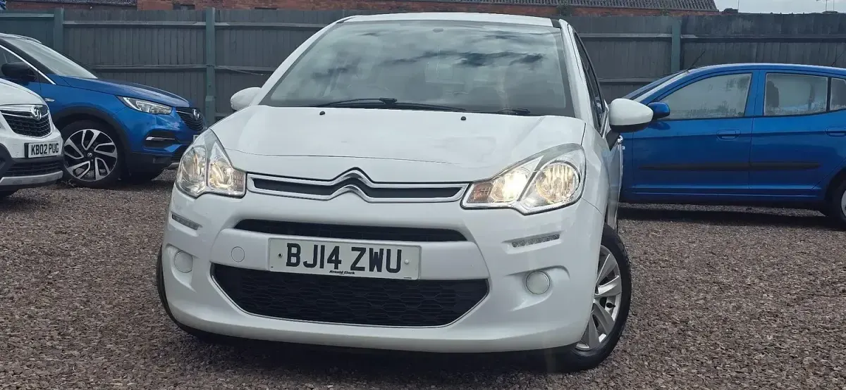 Used Citroën C3 VTR Sport 68 HP (50 kW) 2014 White Hatchback