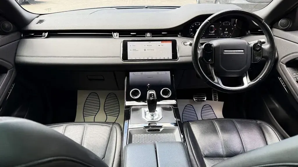 Used Land Rover Range Rover evoque SE Dynamic 2020 Silver SUV