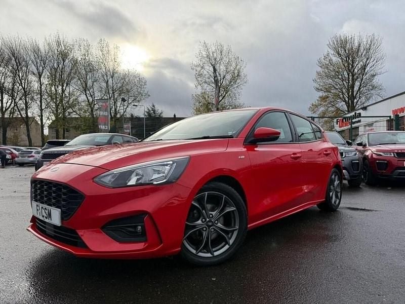 Used Ford Focus ST-Line 125 HP (91 kW) 2019 Red Hatchback