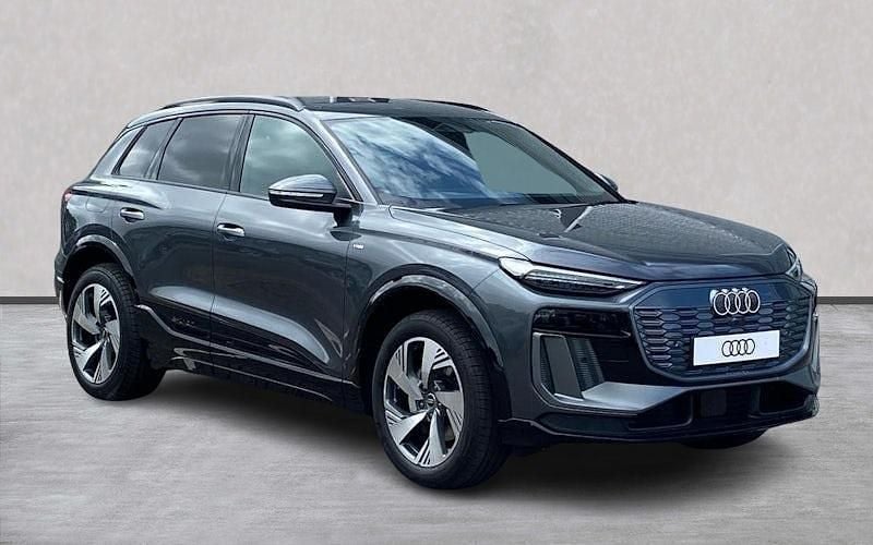 New 2025 Audi Q6 e-tron S-Line SUV | £59,399 (Super price) - Image 1/4