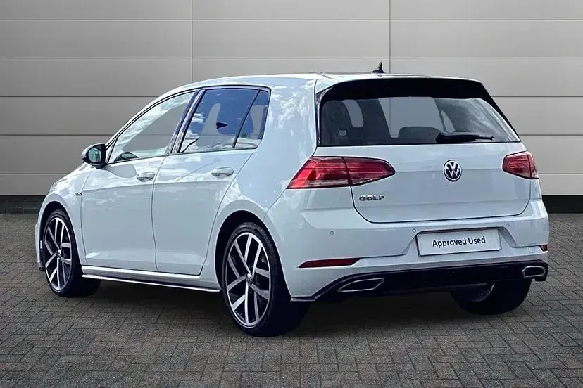 Used VW Golf VII R-line 150 HP (110 kW) 2019 White Hatchback