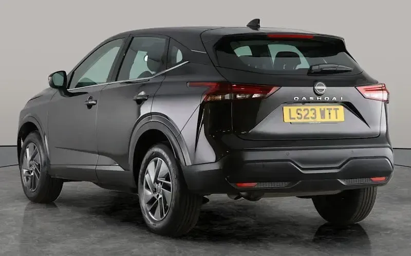 Used Nissan Qashqai Acenta Premium 140 HP (102 kW) 2023 Black SUV