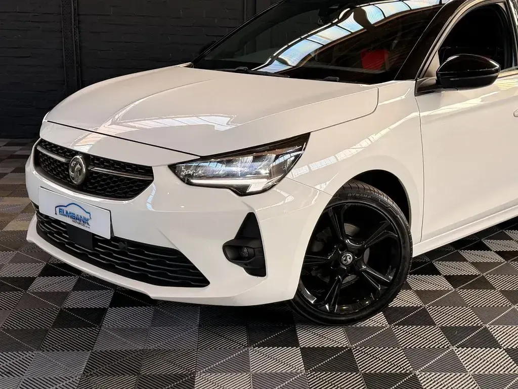 Used Vauxhall Corsa 75 HP (55 kW) 2023 White Hatchback