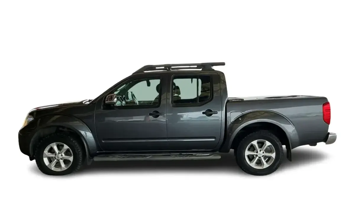 Used Nissan Navara Tekna 2014 Grey Pickup