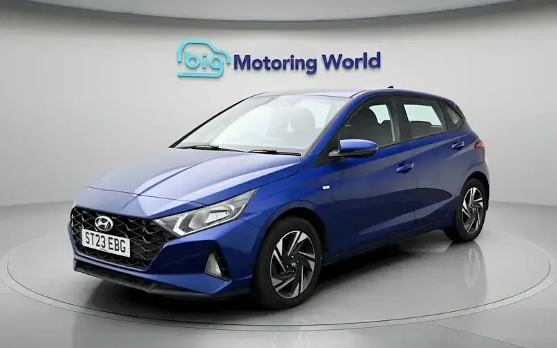 Used Hyundai i20 SE 101 HP (74 kW) 2023 Blue Hatchback