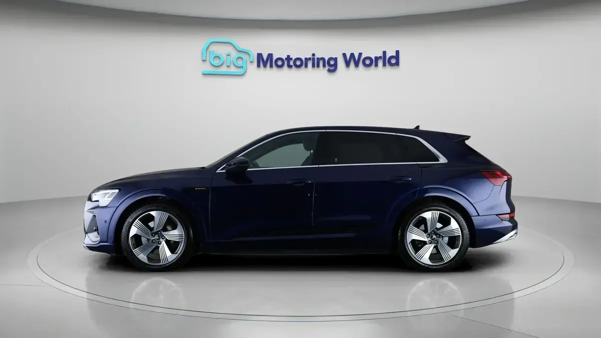 Used Audi e-tron S-Line 230 kW (313 HP) 2021 Blue SUV