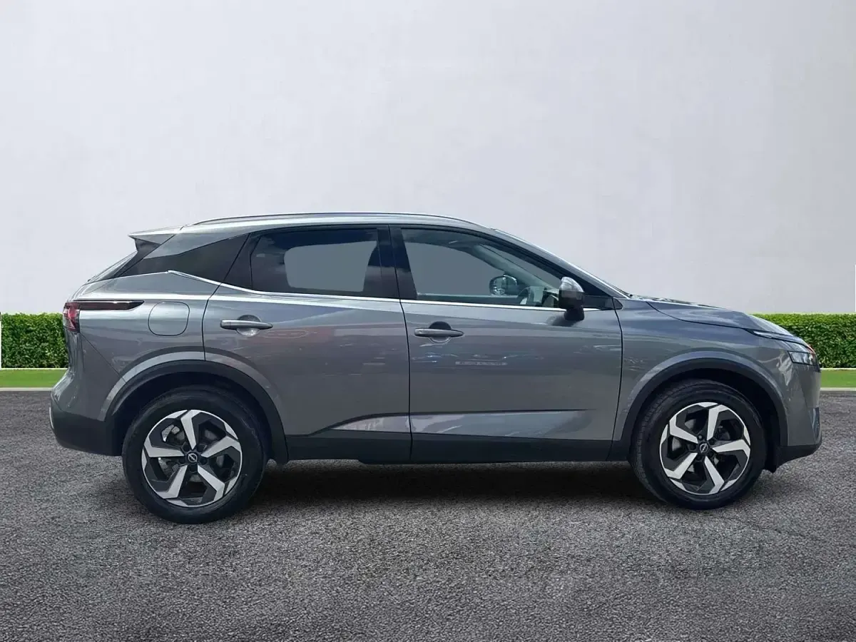 Used Nissan Qashqai N-Connecta 158 HP (116 kW) 2023 Grey SUV