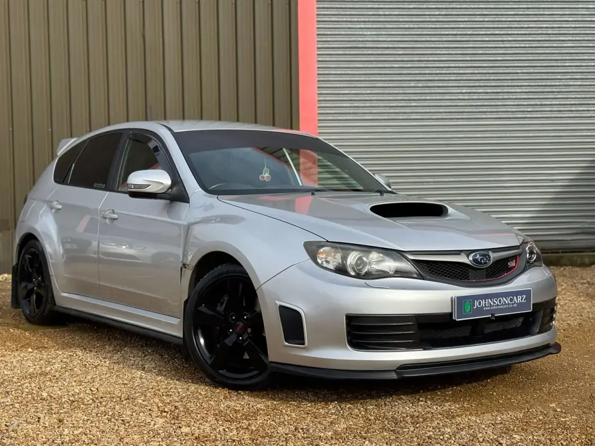 Used Subaru Impreza 2010 Silver Hatchback