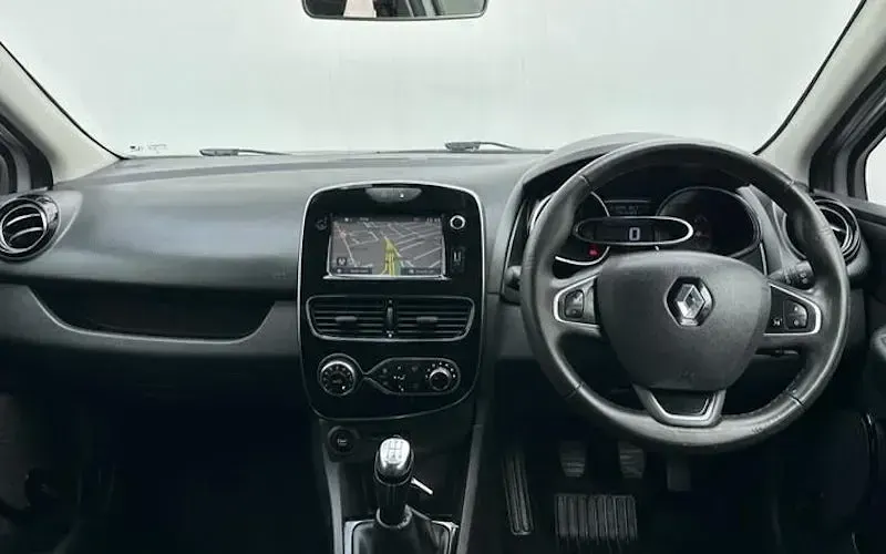 Used Renault Clio GT-Line 110 HP (80 kW) 2018 Silver Hatchback