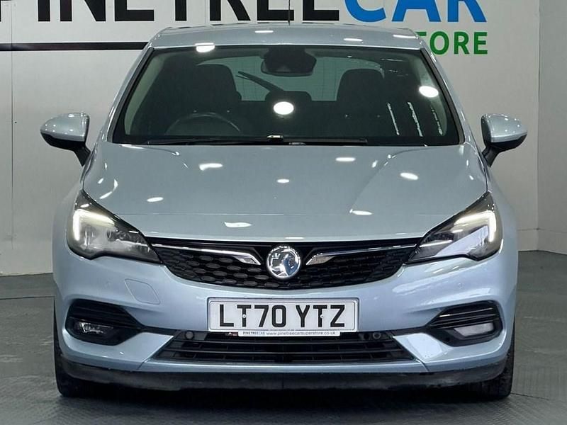Second-hand Vauxhall Astra SRi 145 CP (106 kW) 2020 Argintiu Hatchback
