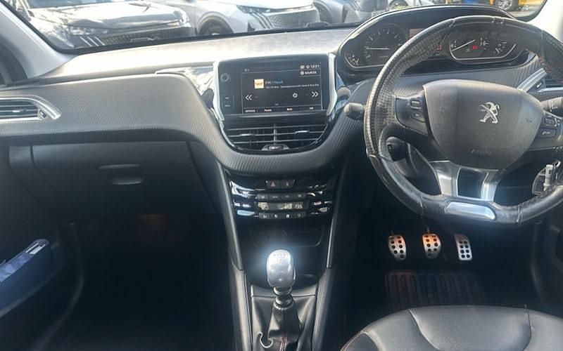 Used Peugeot 208 GT-line 109 HP (80 kW) 2019 Grey Hatchback