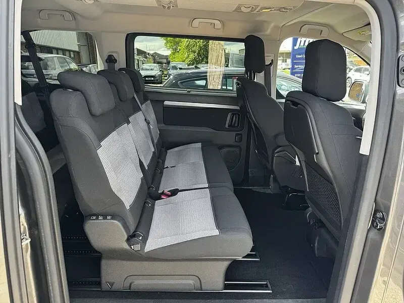 Used Citroën Spacetourer Feel 118 HP (86 kW) 2026 Grey MPV
