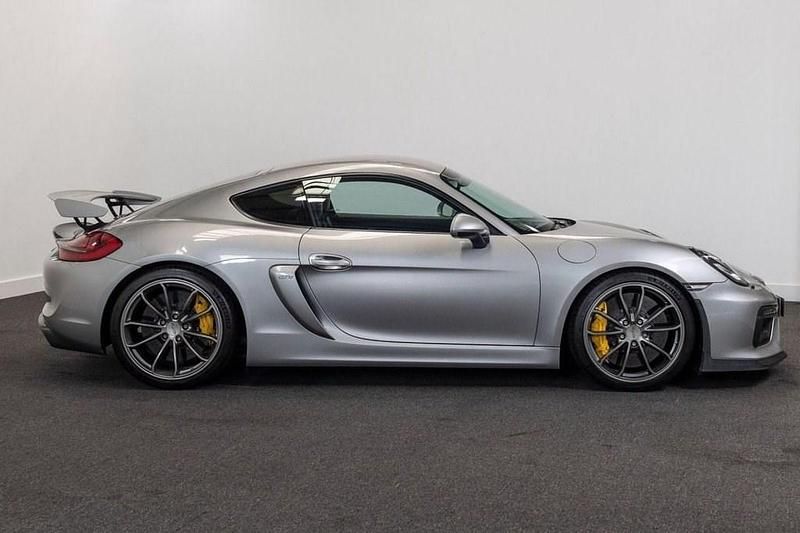 Used Porsche Cayman GT4 385 HP (283 kW) 2016 Silver Coupe
