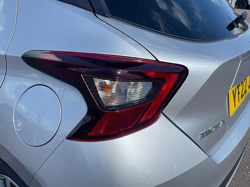 Usado Nissan Micra Tekna 2022 Prateado Citadino